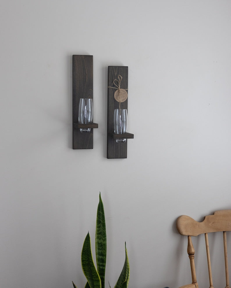 Wooden wall-mounted vase - includes glass vase