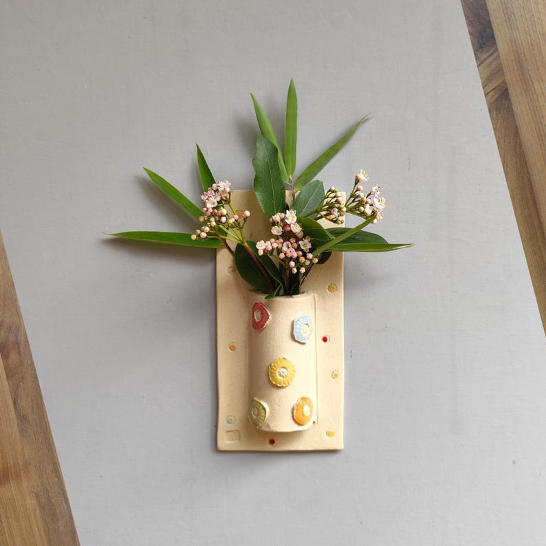 Handmade Stoneware Wall Planter Vase for Air Plants, Indoor/Outdoor, 18.5cm