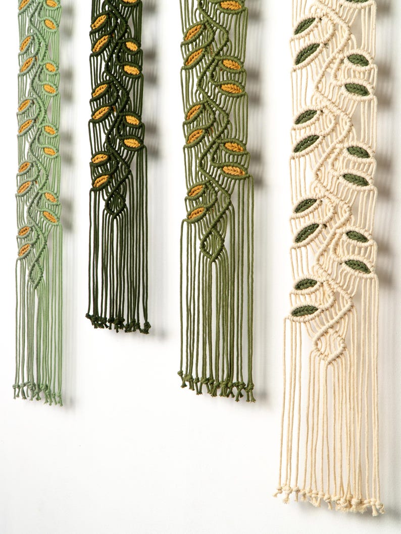 Woven narrow leaf ornament, Bohemian farmhouse style, driftwood material