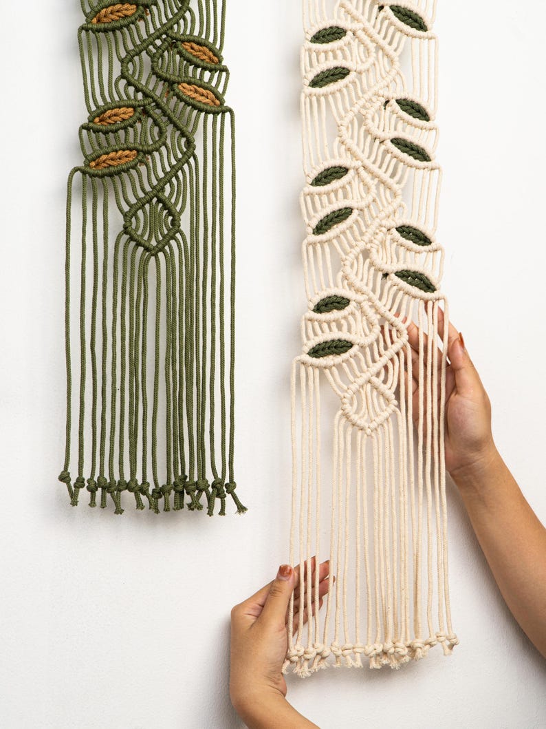 Woven narrow leaf ornament, Bohemian farmhouse style, driftwood material
