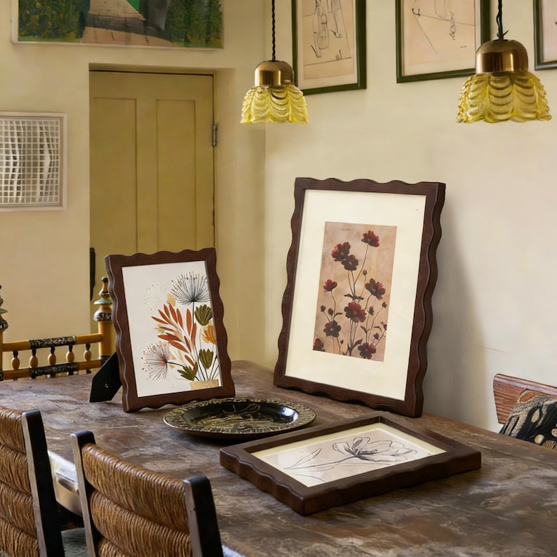 Wavy Wooden Picture Frame Set, Vintage Gallery Wall Frames for Wall or Tabletop Display