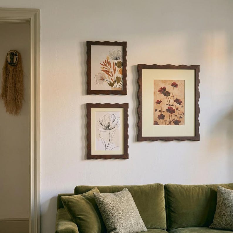 Wavy Wooden Picture Frame Set, Vintage Gallery Wall Frames for Wall or Tabletop Display