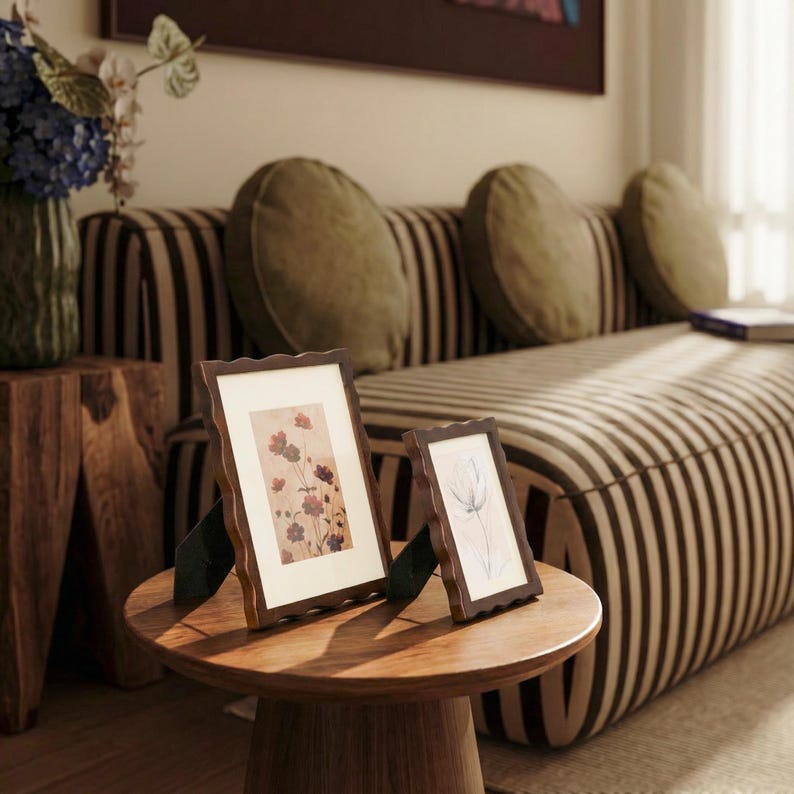 Wavy Wooden Picture Frame Set, Vintage Gallery Wall Frames for Wall or Tabletop Display