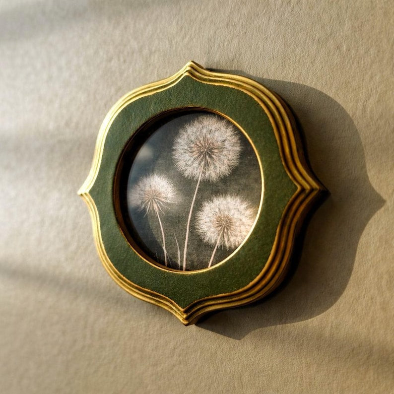 Vintage Round Frame with Float Glass -Circular Picture Frame for Pressed Flowers