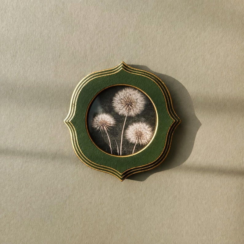 Vintage Round Frame with Float Glass -Circular Picture Frame for Pressed Flowers