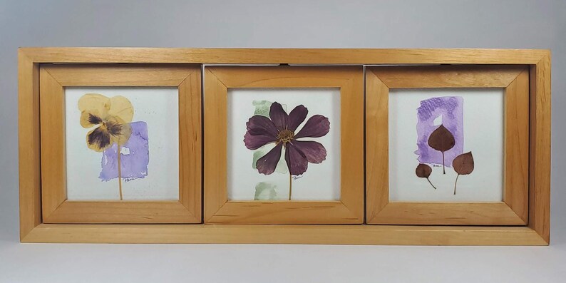 Vintage Solid Wood Triple Spinning Picture Frame with Pressed Botanical Flower Art