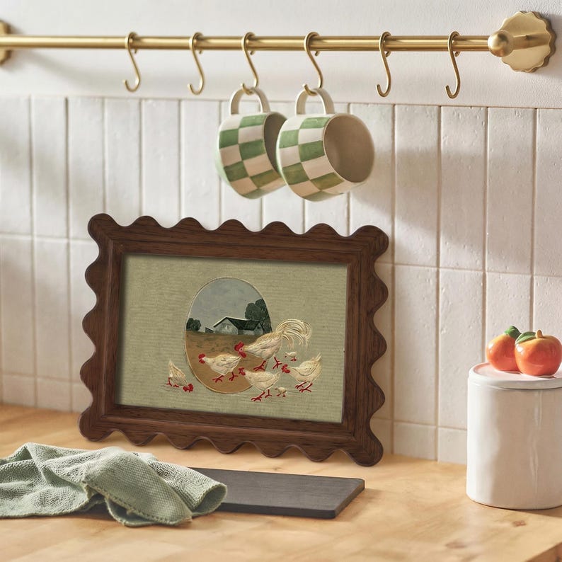 Vintage Scalloped Edge Walnut Photo Frame, Farmhouse Gallery Wall & Tabletop Display